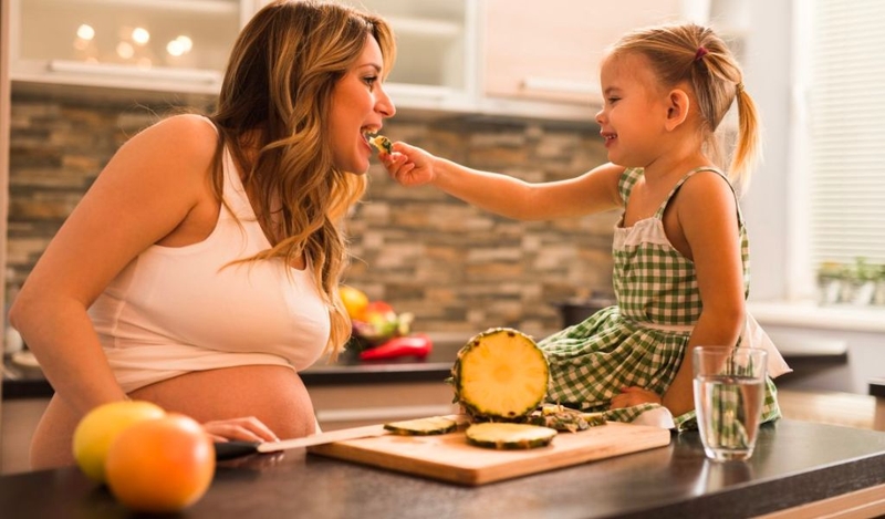 Thực hư tác dụng của ăn dứa trước khi quan hệ đối với nam và nữ 2