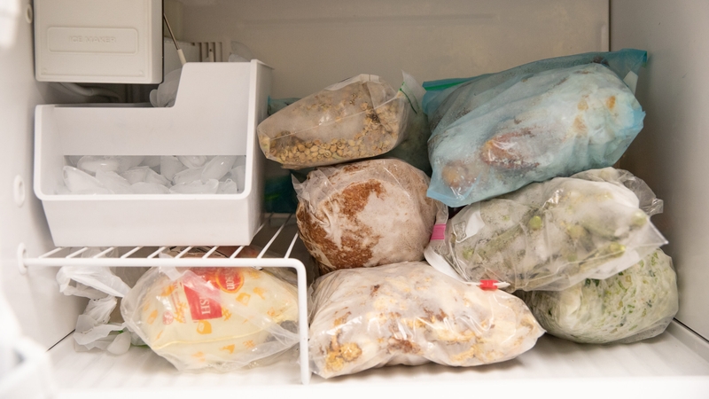 Thực phẩm đông lạnh lợi ích, nguy cơ và lưu ý khi sử dụng - 5