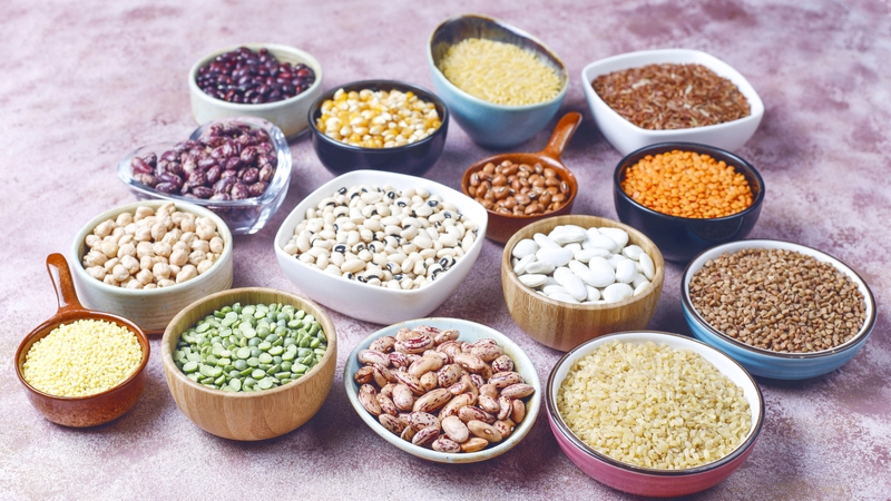 Đậu không chỉ cung cấp carbohydrate phức tạp mà còn giàu protein thực vật, chất xơ, khoáng chất