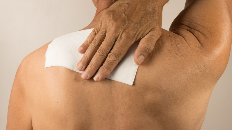 Thuốc dán thấm qua da là gì? Những lưu ý khi sử dụng thuốc dán thấm 1