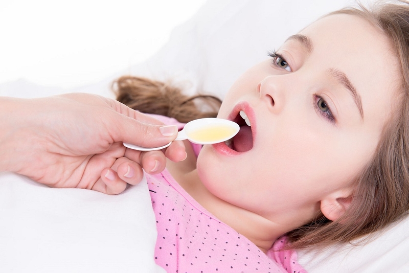 Cách chọn đúng loại thuốc hạ sốt cho trẻ em 2