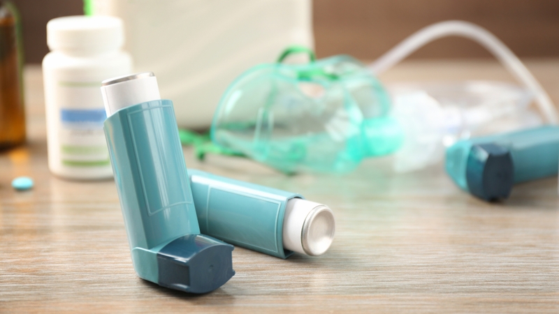 Trẻ có cơ địa nhạy cảm như hen suyễn cũng cần lưu ý khi sử dụng thuốc Hapacol 250
