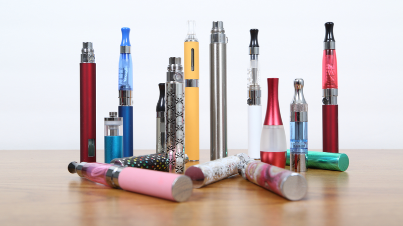 Việc sử dụng thuốc lá điện tử mang lại nhiều nguy cơ sức khỏe nghiêm trọng