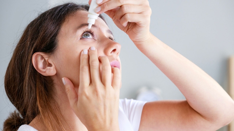 Thuốc nhỏ mắt kháng histamin giúp kiểm soát triệu chứng dị ứng tại mắt