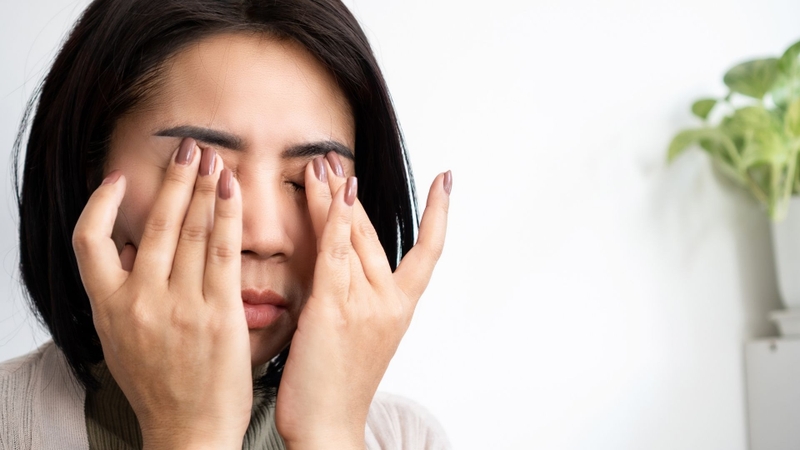 Thuốc nhỏ mắt kháng histamin thường được dùng khi mắt có biểu hiện dị ứng