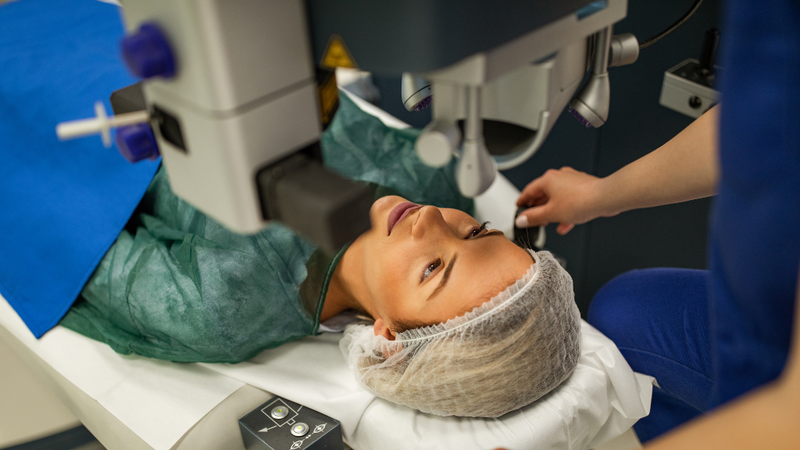 Thuốc nhỏ mắt Ofloxacin có nhỏ tai được không? Cách chọn thuốc nhỏ tai phù hợp 2