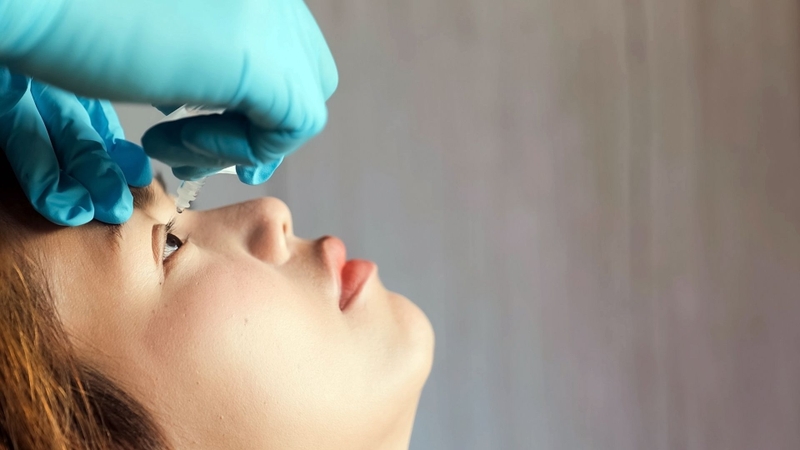 Dùng corticosteroid sai chỉ định có thể khiến tổn thương giác mạc nặng hơn