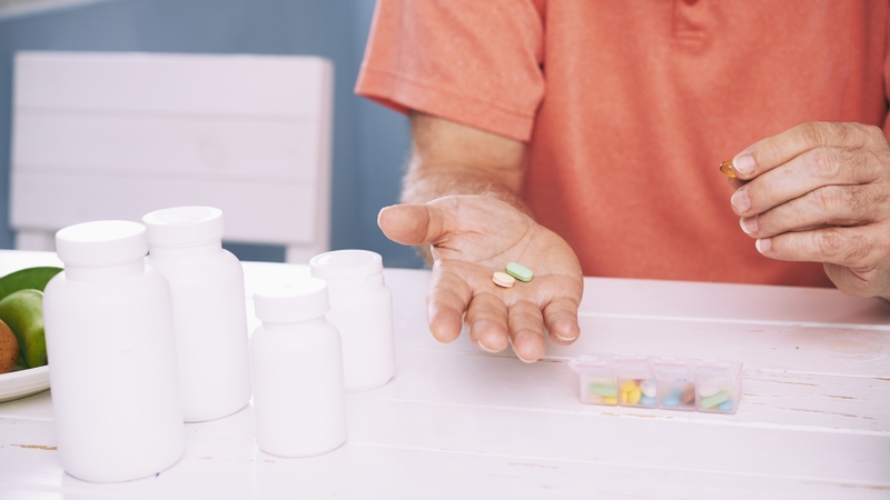 Có thể sử dụng corticosteroid để giảm nhẹ triệu chứng đau đầu, buồn nôn, chóng mặt