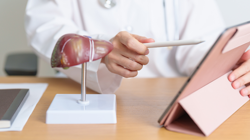 Thường xuyên uống rượu nhiều có bị viêm gan B hay không? 3