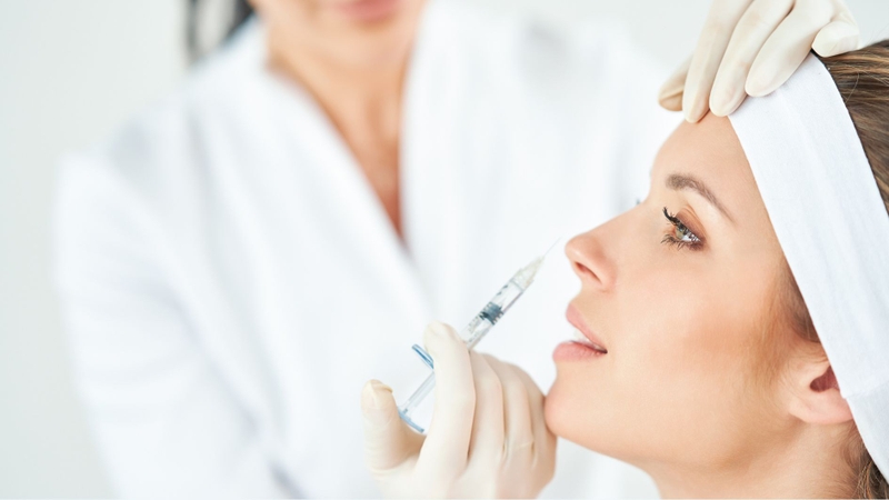 Thực hiện tiêm botox tại cơ sở thẩm mỹ uy tín