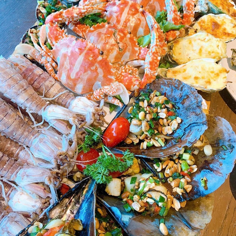 Cần kiêng hải sản vì chúng có thể gây dị ứng