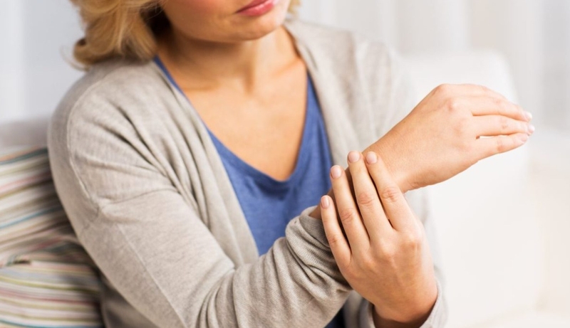 Tiêm khớp cổ tay là gì? Tiêm khớp cổ tay có tốt không? 3