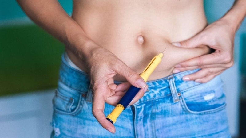 Tiêm kích trứng có đau không? Có tác dụng phụ gì không? 3