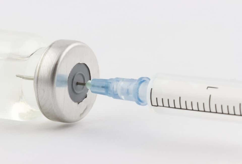 Tiêm thuốc rụng trứng có làm chậm kinh không