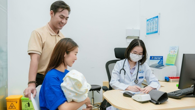 Tiêm vắc xin 6 trong 1 ở đâu tại Quận 7 là thắc mắc của nhiều phụ huynh