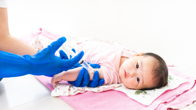 Có thể đến trực tiếp Long Châu để đăng ký tiêm phòng cho trẻ một cách nhanh nhất