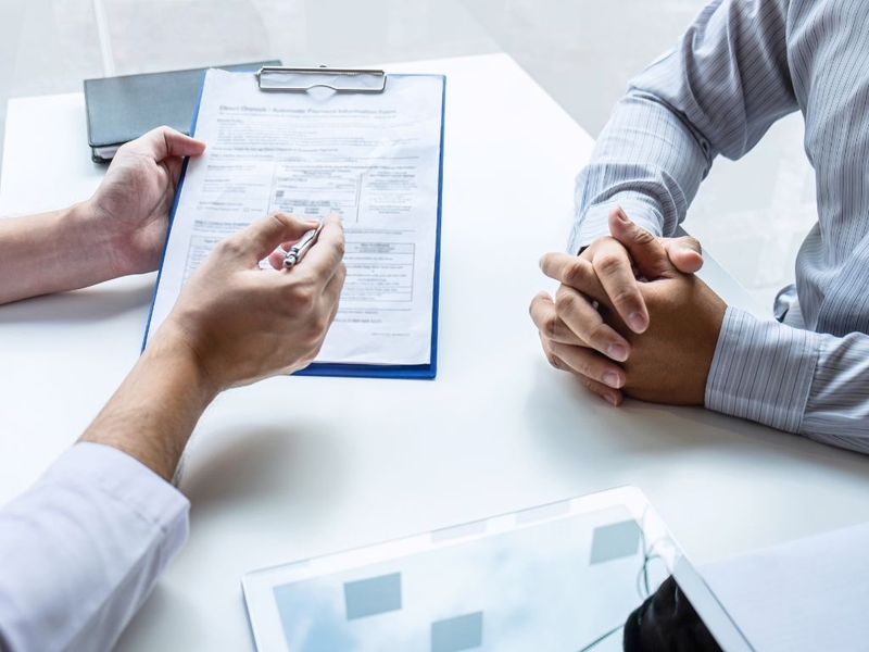 Tiêm vắc xin cho người nước ngoài và những lưu ý quan trọng cần biết 2