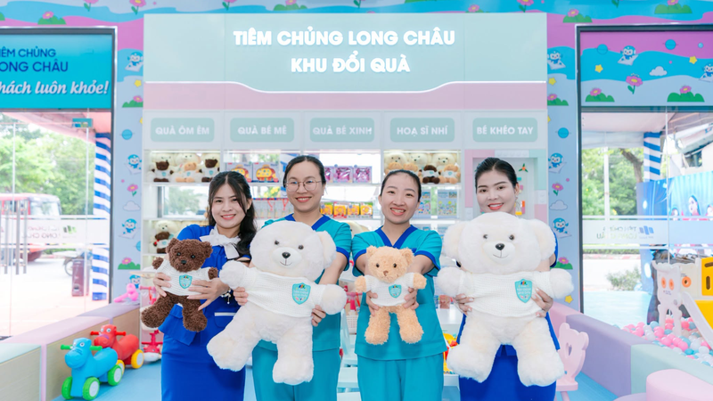 Phụ huynh có thể đến Tiêm chủng Long Châu để được tư vấn lịch tiêm