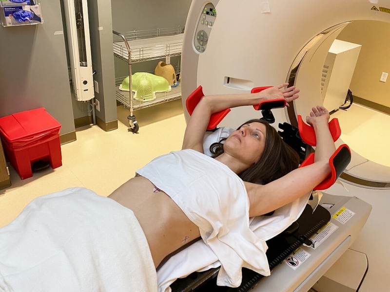 Tiếp xúc với người xạ trị có sao không? Lưu ý khi chăm sóc người xạ trị 2