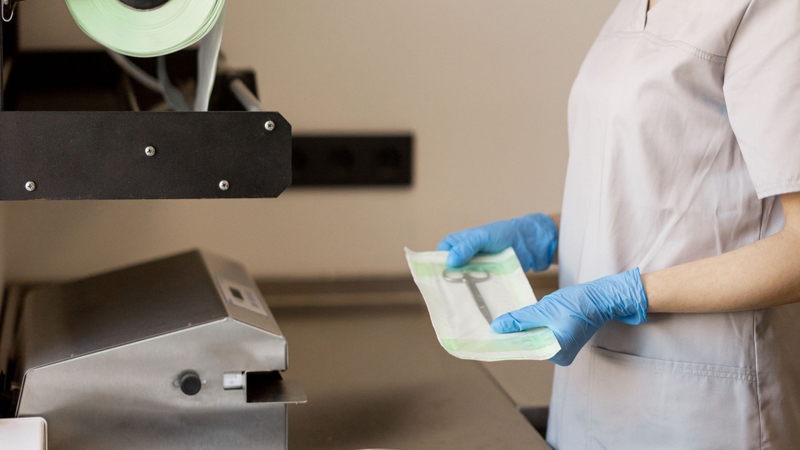 Tiệt trùng là gì? Là mức độ xử lý cao nhất trong kiểm soát nhiễm khuẩn