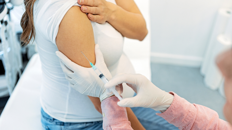 Tiêm vắc xin uốn ván cho phụ nữ đang mang thai