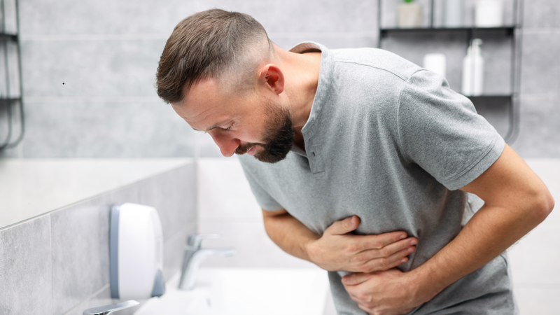 Tiêu thụ quá nhiều nước dừa có thể dẫn đến khó tiêu, đầy bụng