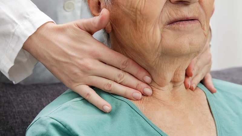 Tìm hiểu về cách dùng hoa đu đủ đực chữa bướu cổ-2