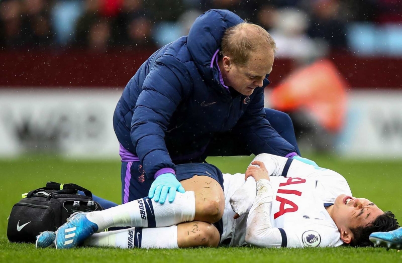 Tìm hiểu về tình trạng nuốt lưỡi trong bóng đá