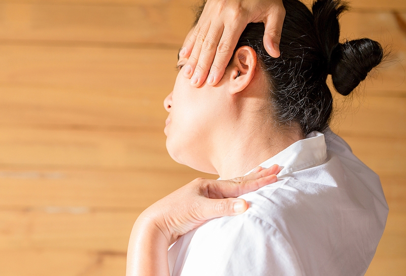 Tìm hiểu về tình trạng thoát vị đĩa đệm cột sống cổ C5 C6 1