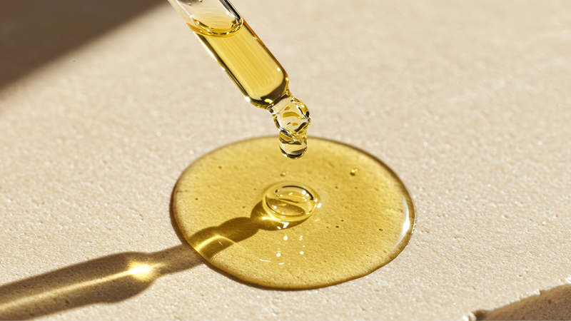 Tinh chất thường có kết cấu lỏng hơn serum