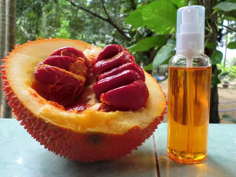 tinh dầu tự nhiên làm mờ vết rạn da  7