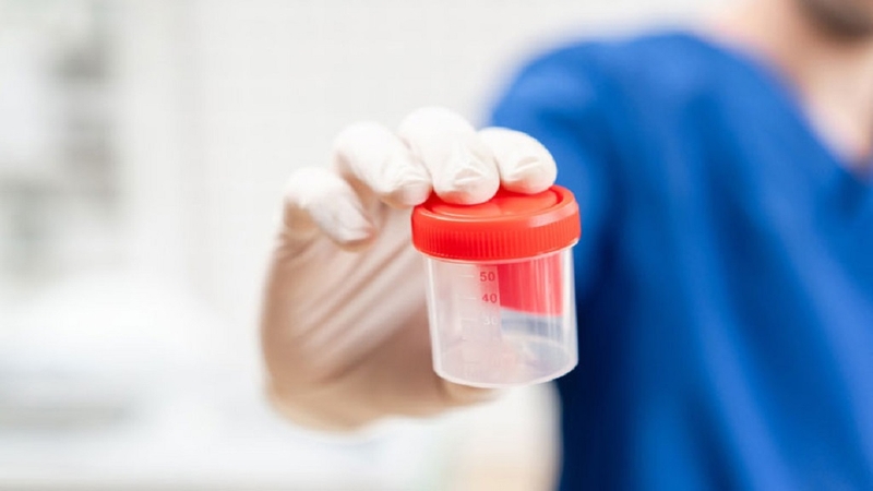 Cải thiện tinh dịch loãng/đặc bằng việc điều trị, thay đổi thói quen sống