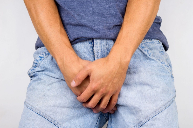 Nguyên nhân gây tinh hoàn chảy xệ ở nam giới 1