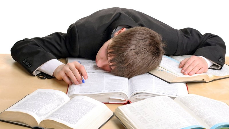 Mách bạn các cách hết buồn ngủ khi đang học hiệu quả