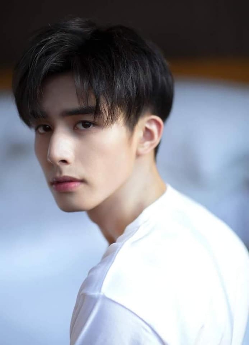 Top 10 kiểu tóc 2 mái lãng tử dành cho nam giới 3