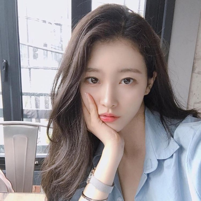 Các kiểu tóc 2 tầng sau đây giúp chị em bất ngờ với diện mạo của mình4