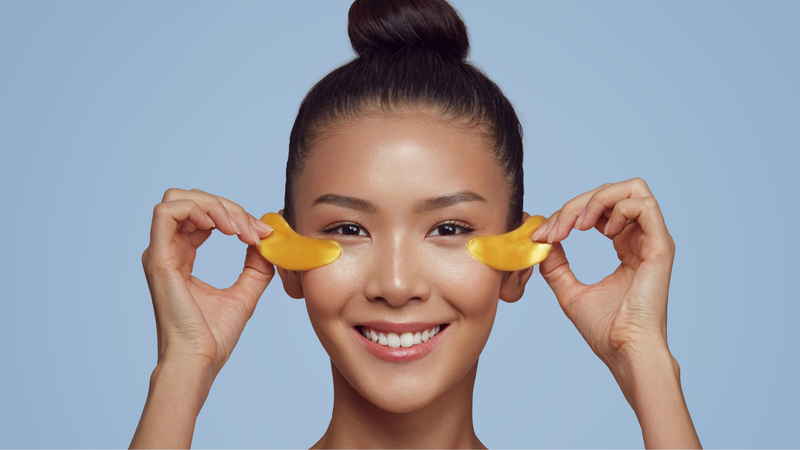 Tới tháng gội đầu có bị thâm mắt không? 4