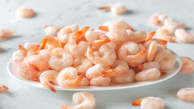 Cần bảo quản và sử dụng tôm đông lạnh đúng cách