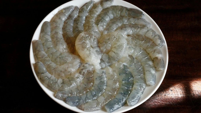 Tôm thẻ tươi có hàm lượng dưỡng chất cao nhất và giữ được độ ngọt tự nhiên