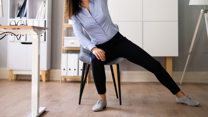 Tổng hợp: 13 bài tập giãn cơ lưng hiệu quả, có thể thực hiện mọi lúc mọi nơi 3