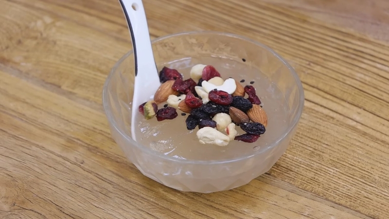 Bột sắn dây không chỉ bổ sung năng lượng mà còn hỗ trợ làm mát cơ thể, cân bằng dinh dưỡng