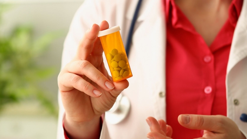 Moxifloxacin là kháng sinh thuộc nhóm fluoroquinolone
