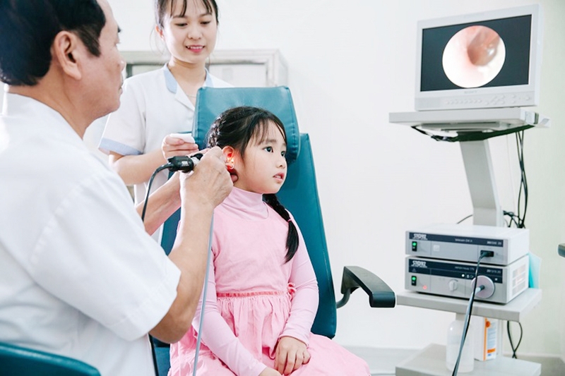 Tổng quan phác đồ điều trị viêm tai giữa mạn tính và cấp tính