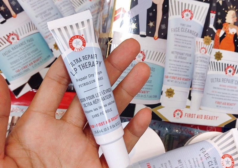 Top 10 sản phẩm kem trị môi khô nứt nẻ hiệu quả được tin dùng 3