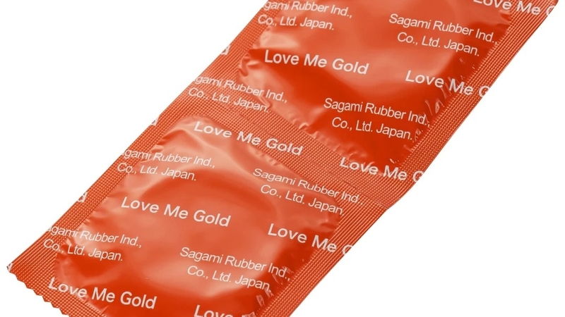 Bao cao su Nhật Bản Sagami Love Me Gold là sản phẩm kiểu truyền thống
