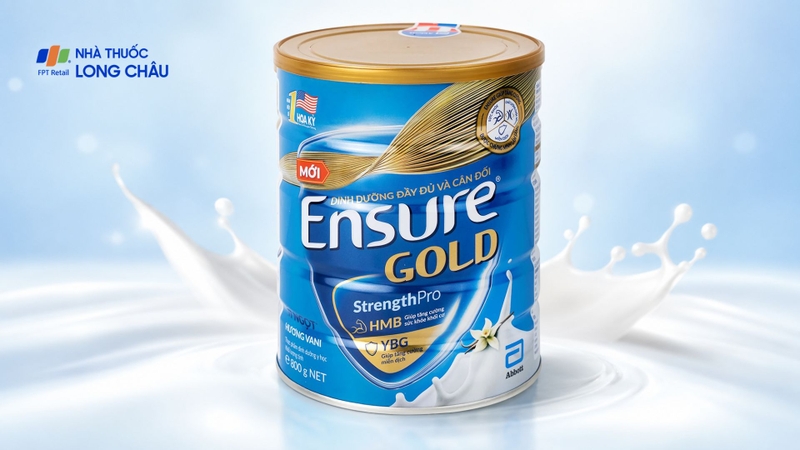 Sữa bột Ensure Gold StrengthPro hương vani ít ngọt cung cấp dinh dưỡng đầy đủ và cân đối