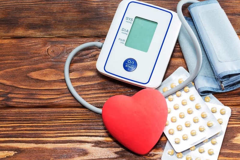 Điều trị nội khoa (dùng thuốc) là một trong những phương pháp điều trị bệnh mạch vành