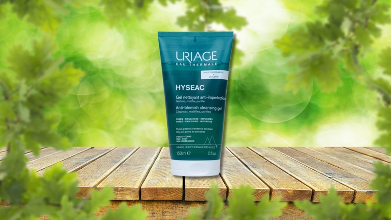 Uriage Hyséac Cleansing Gel giúp làm sạch, loại bỏ bụi bẩn