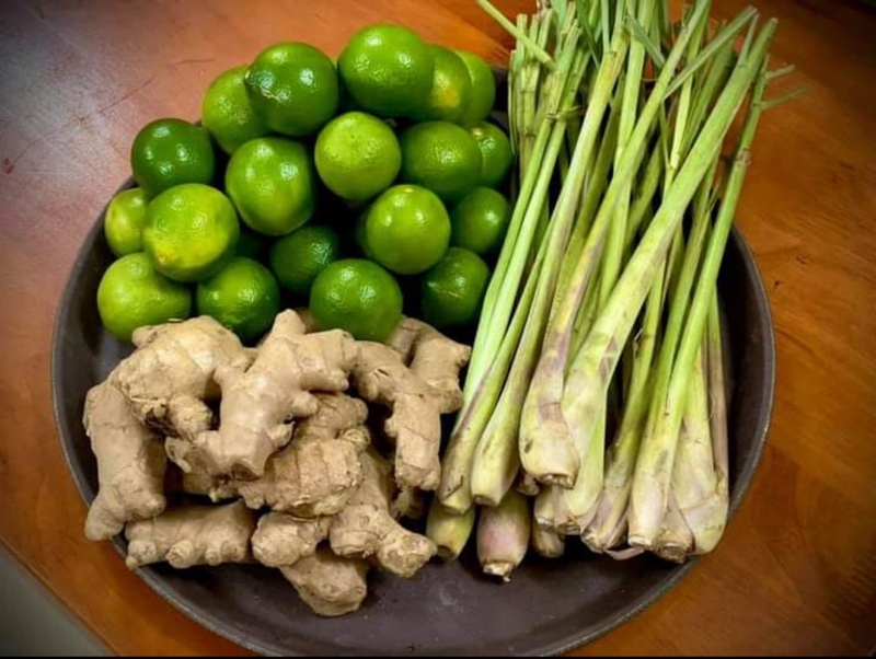 Cách Xông mặt bằng sả chanh