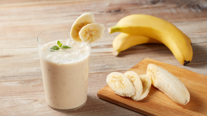 Sinh tố chuối là 1 trong top 5 thức uống an thần, cải thiện giấc ngủ hiệu quả